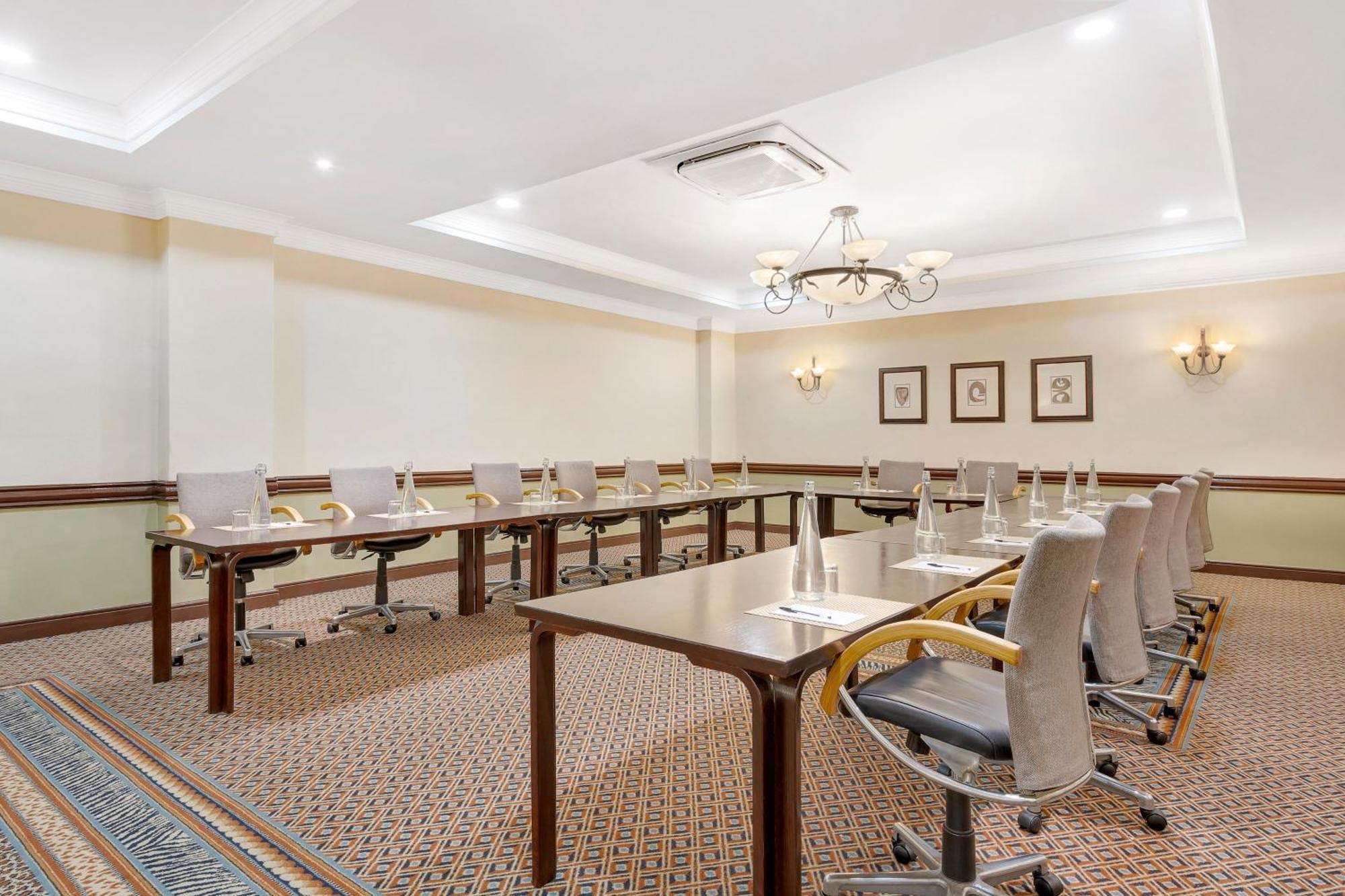 Protea Hotel By Marriott Blantyre Ryalls Exterior photo