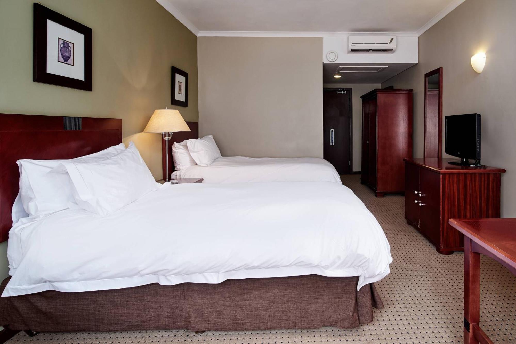 Protea Hotel By Marriott Blantyre Ryalls Exterior photo